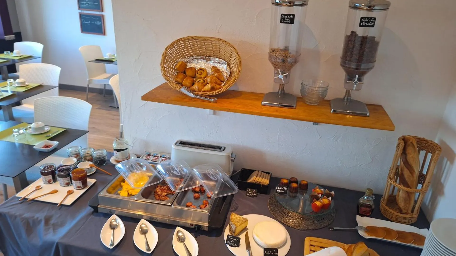 Hotel le Foron La Roche-sur-Foron France