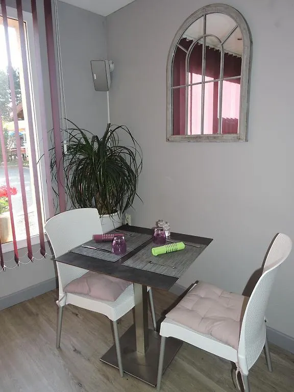 Hotel Le Foron La Roche-sur-Foron Γαλλία