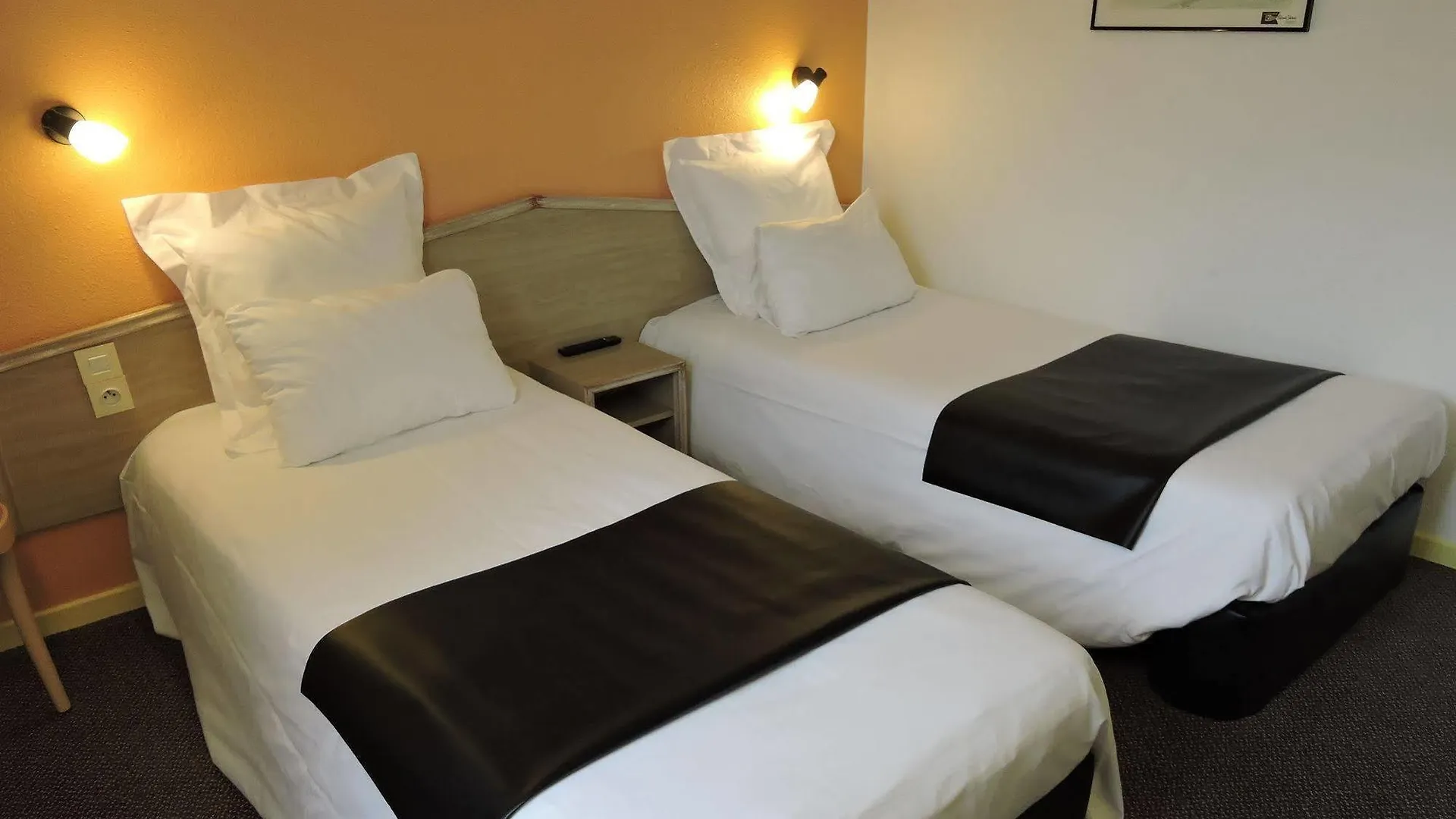 Hotel le Foron La Roche-sur-Foron 3*,