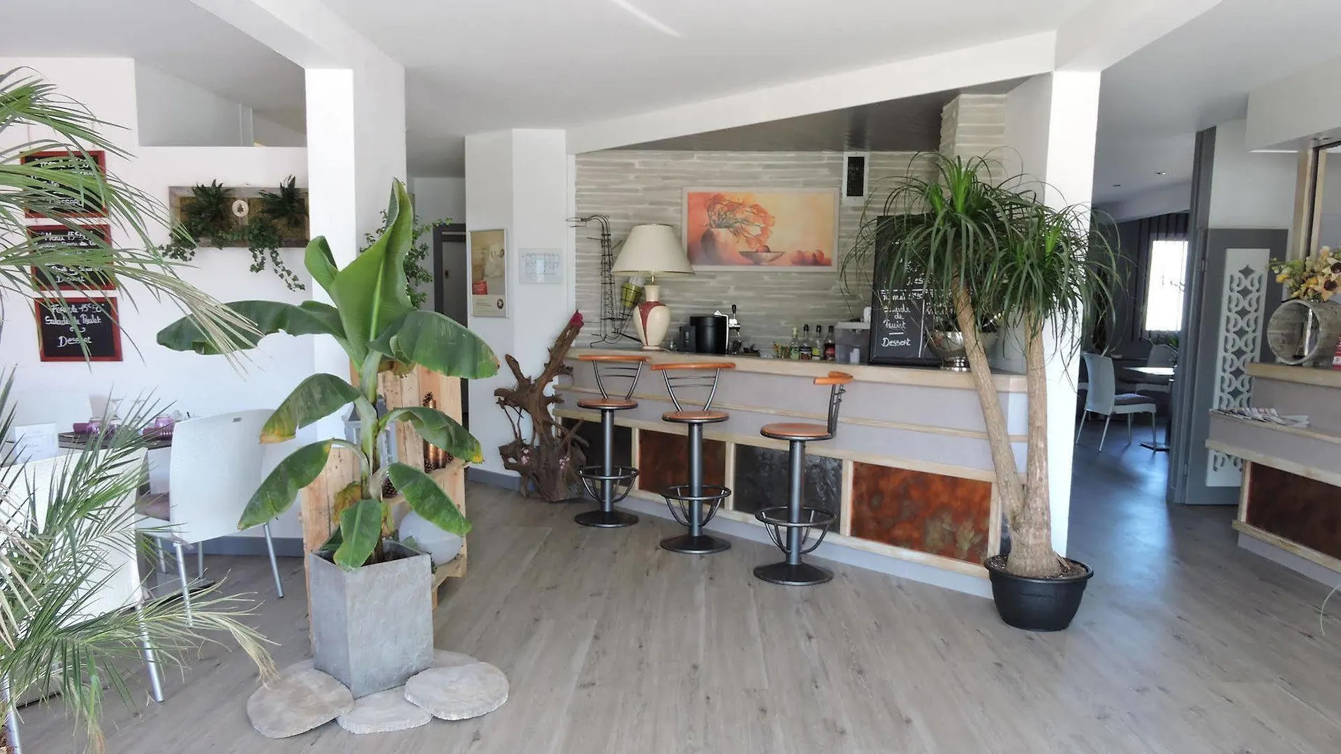 Hotel le Foron La Roche-sur-Foron 3*,  France