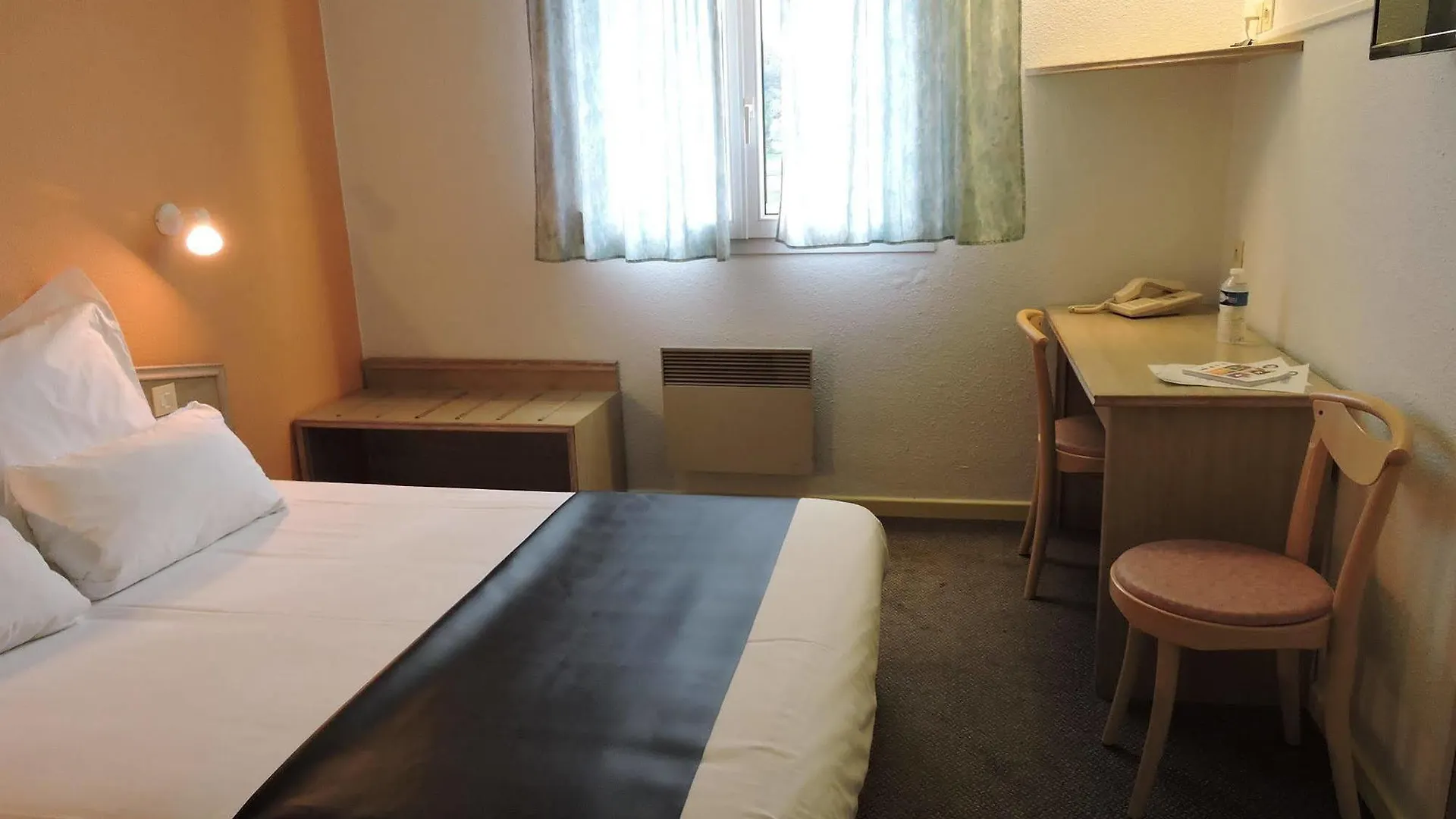 Hotel Le Foron La Roche-sur-Foron 3*,  Francia